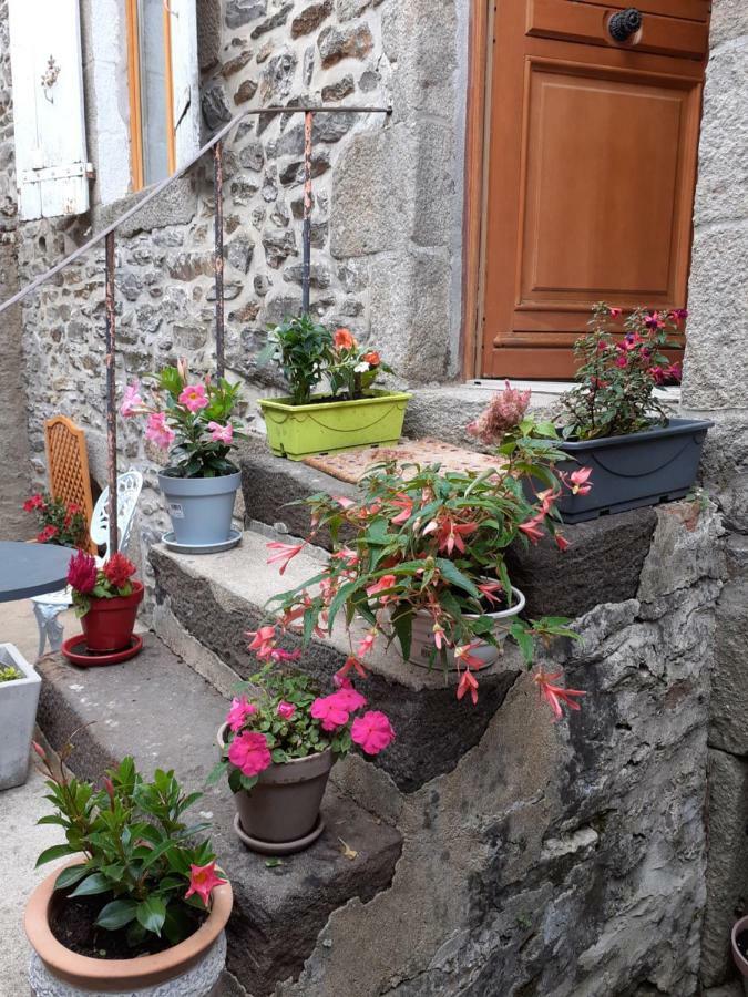Le Refuge Des Alpes Mancelles Daire Fresnay-sur-Sarthe Dış mekan fotoğraf
